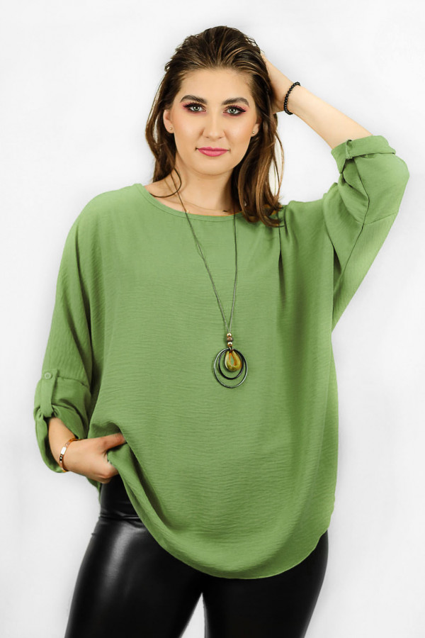 Duża koszula bluzka w kolorze oliwkowym oversize podpinany rękaw z naszyjnikiem Anne 1