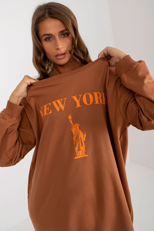 Tunika dresowa bluza w kolorze jasnego brązu napis New York 1