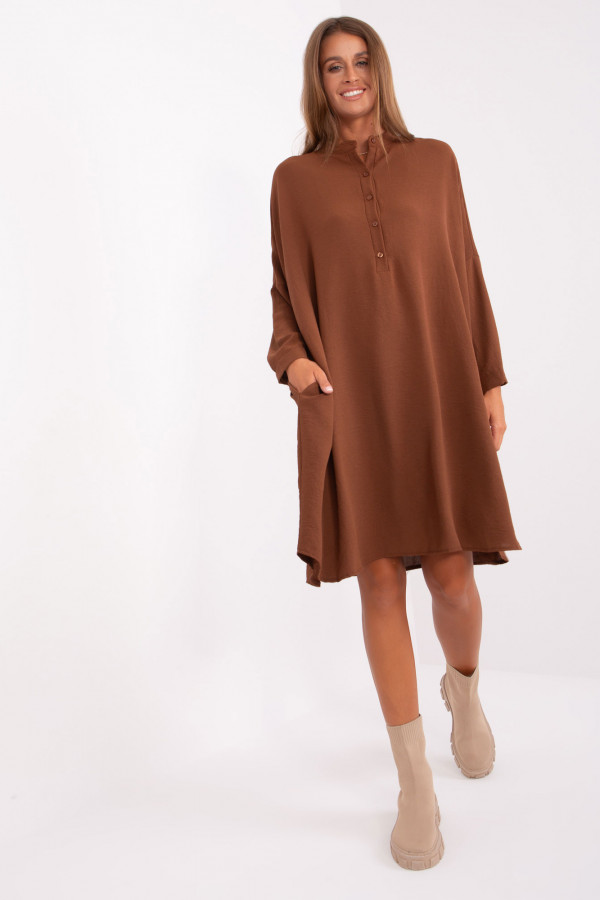 Luźna koszula sukienka w kolorze brązowym dekolt guziki Vicky 1