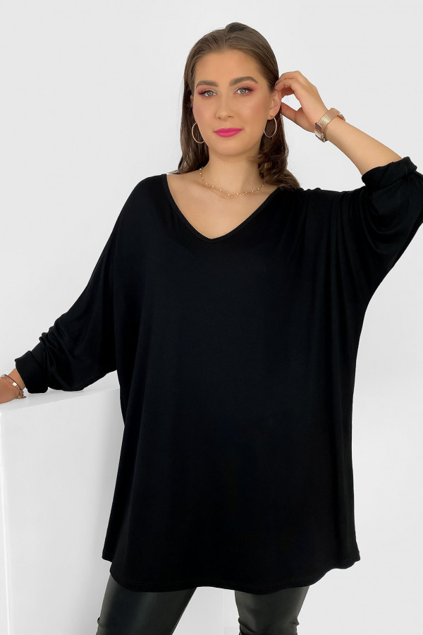 Mega oversize tunika bluzka damska plus size z wiskozy w kolorze czarnym v-neck Gwen 2