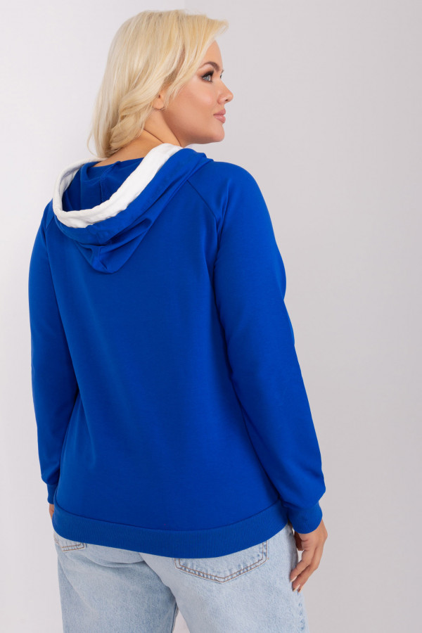 Bluza plus size z kapturem w kolorze kobaltowym duża kieszeń podwójny kaptur 3