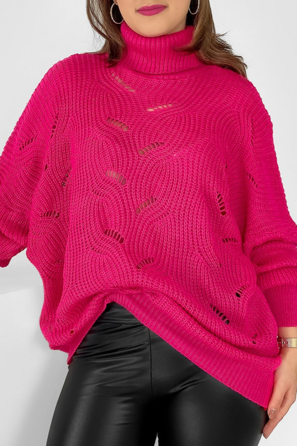 Lekki sweterek oversize damski plus size w kolorze fuksji golf wzór ażur Temo