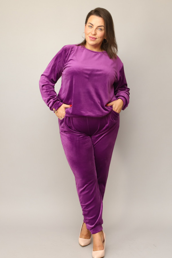 Welurowy dres damski plus size w kolorze fioletowym komplet spodnie i bluza Alice 1