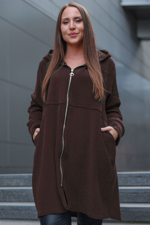 Bluza plus size w kolorze brązowym z kapturem na zamek narzutka Sophia 4
