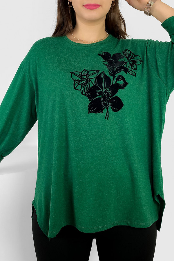 Lekka milutka bluzka plus size w kolorze zielonym melanż rozcięcia kwiaty Reggy 1
