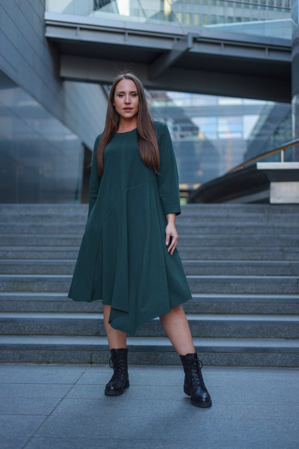 Sukienka plus size w kolorze morskim z kieszeniami asymetryczny przód długi rękaw Shea 1