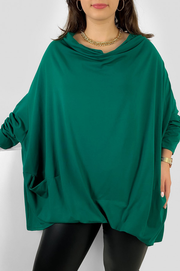 Mega oversize bluzka plus size w kolorze butelkowej zieleni zakładka dekolt woda kieszenie Crystal 1