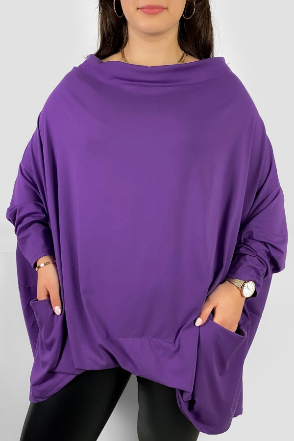Mega oversize bluzka plus size W DRUGIM GATUNKU w kolorze fioletowym zakładka dekolt woda kieszenie Crystal