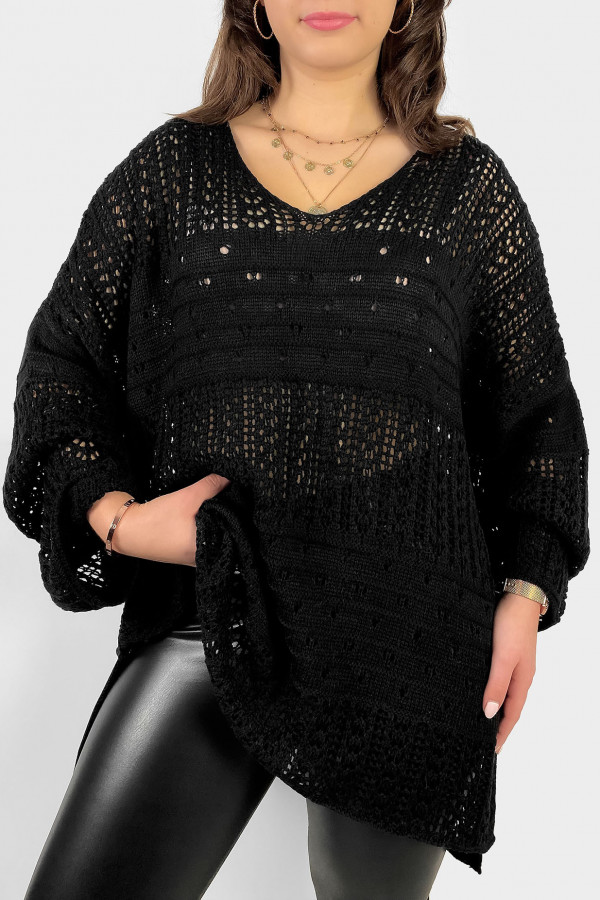 Duży ażurowy sweter damski oversize w kolorze czarnym rozcięcie dłuższy tył Levi 3