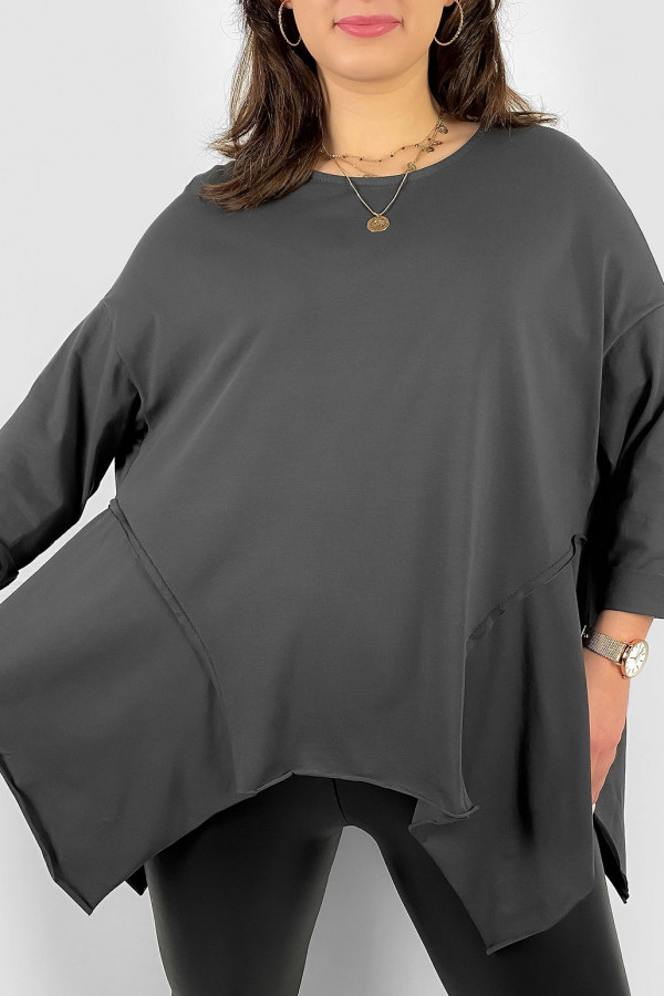 Asymetryczna bluzka damska plus size w kolorze grafitowym boki rogi Randi 4