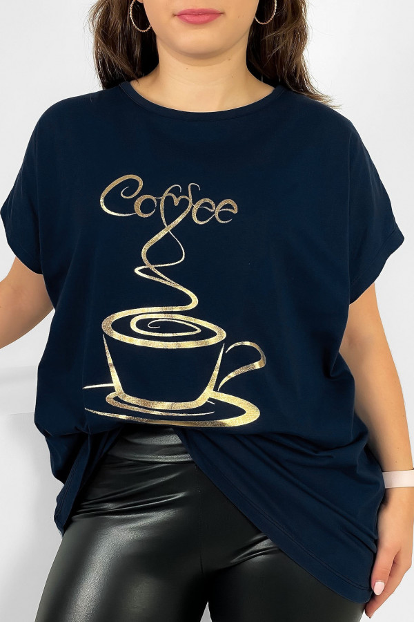 Nietoperz T-shirt damski plus size w kolorze dark navy złoty print coffee cup