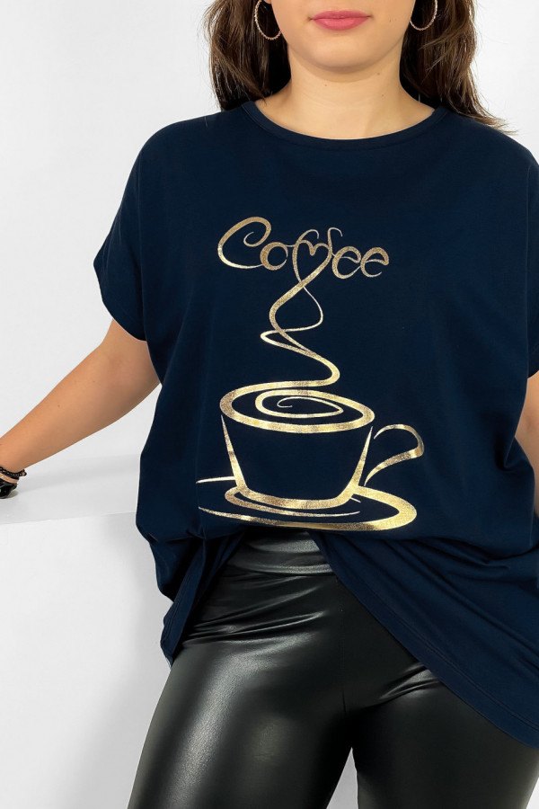 Nietoperz T-shirt damski plus size w kolorze dark navy złoty print coffee cup 1