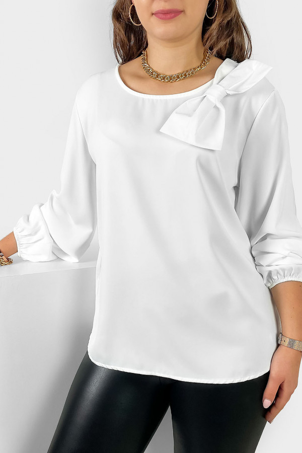 Elegancka koszula bluzka w kolorze białym ozdobna kokarda Joann 1