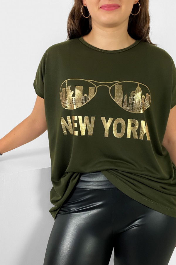 Nietoperz T-shirt damski plus size w kolorze khaki złoty print okulary New York 1