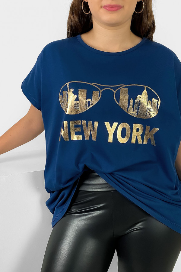 Nietoperz T-shirt damski plus size w kolorze dark blue złoty print okulary New York 1