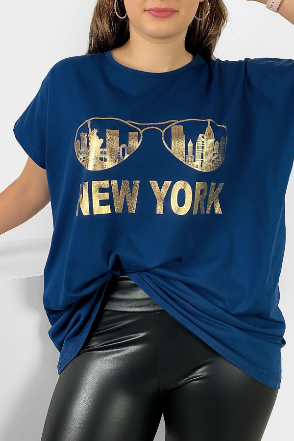 Nietoperz T-shirt damski plus size w kolorze dark blue złoty print okulary New York 2
