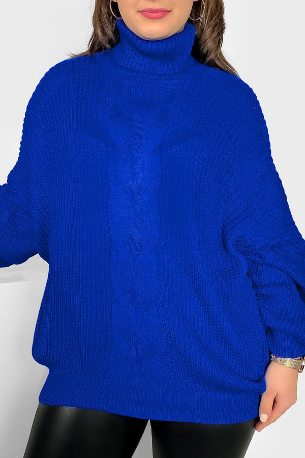 Szeroki oversize sweter golf damski plus size w kolorze kobaltowym warkocz Boro
