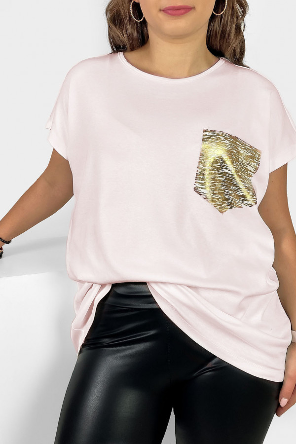 Nietoperz T-shirt damski plus size w kolorze baby pink print złota kieszonka 1