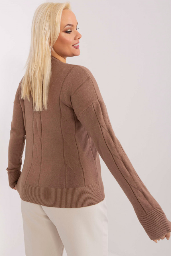 Sweter damski splot warkoczy w kolorze jasnego brązu dekolt V-neck Nikki 6
