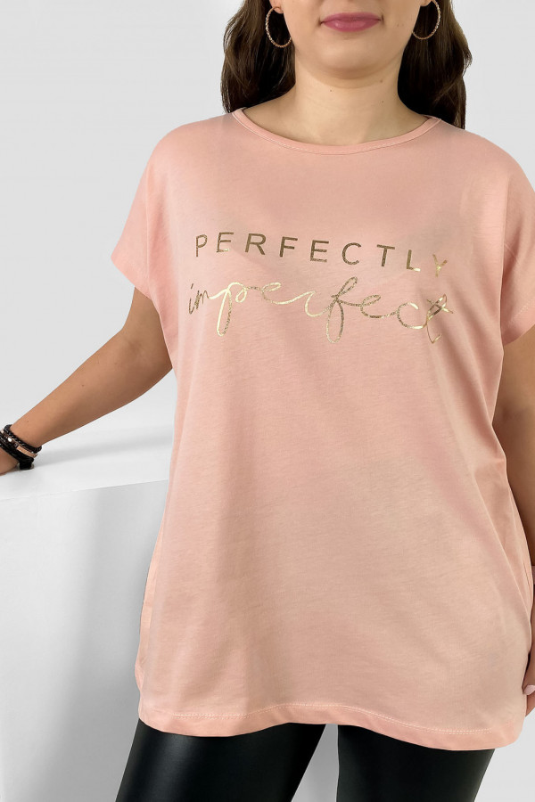 Nietoperz T-shirt damski plus size w kolorze łososiowym złoty print perfectly imperfect 2