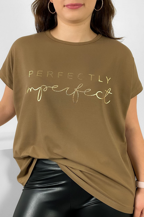 Nietoperz T-shirt damski plus size W DRUGIM GATUNKU w kolorze orzechowego brązu złoty print perfectly imperfect