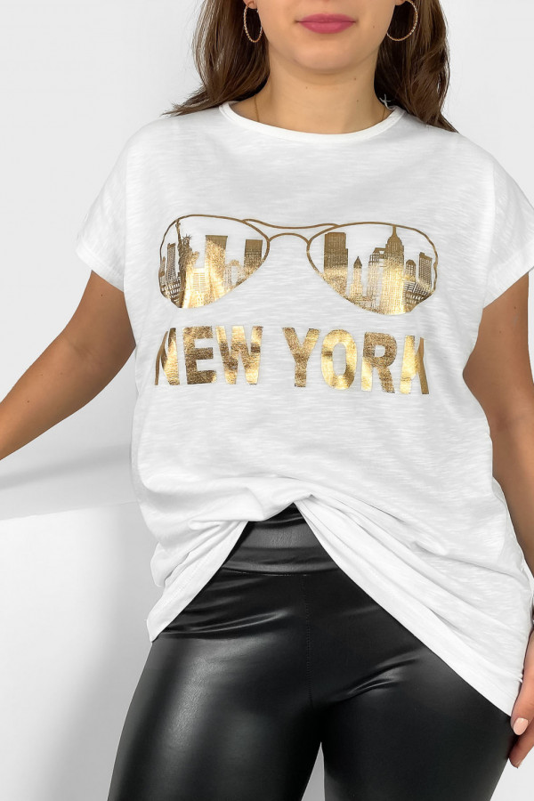 Nietoperz T-shirt damski plus size w kolorze białym złoty print okulary New York 1