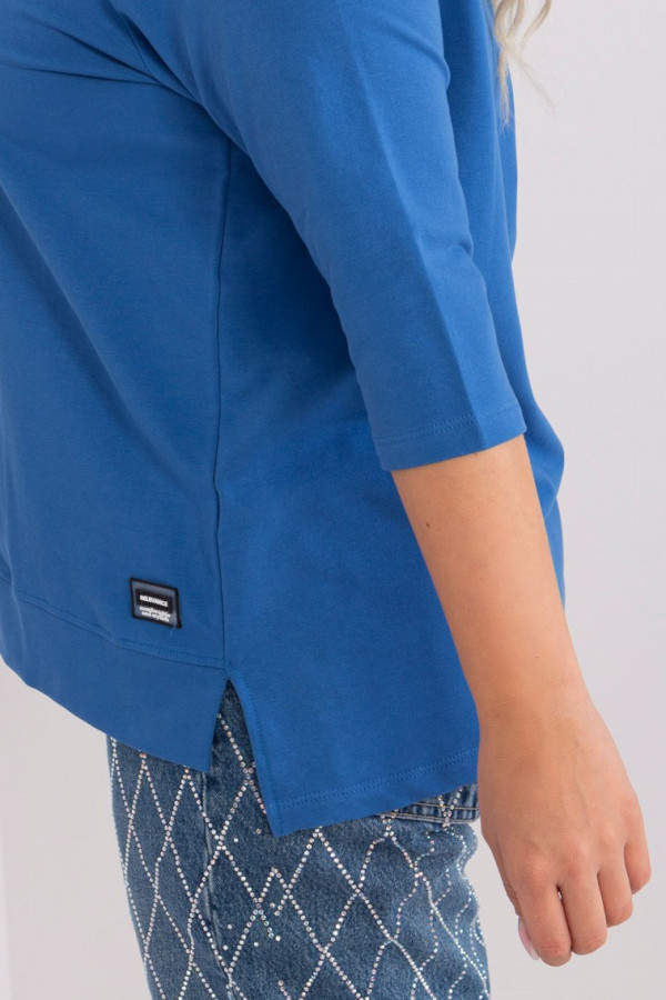 Bluzka damska plus size w kolorze niebieskim rozcięcia z rękawem 3/4 Dilzy 3