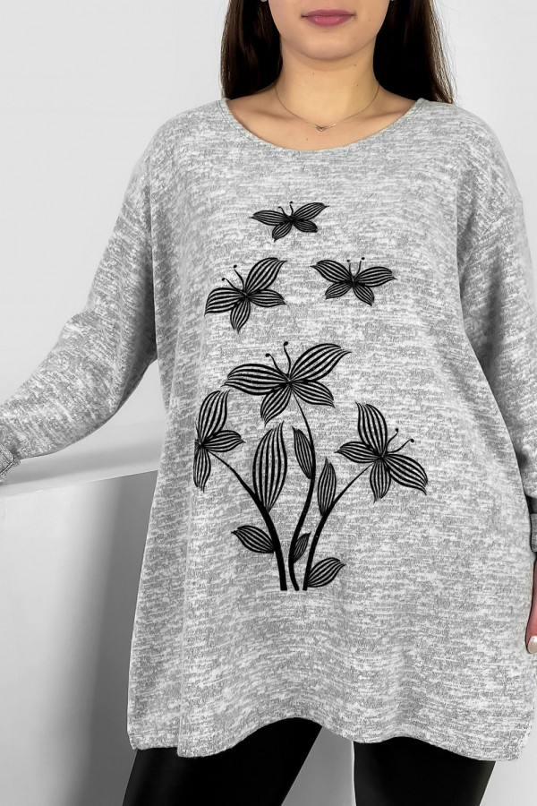 Milutka bluzka plus size w kolorze szary melanż rozcięcia wzór kwiaty motyle Hayami 1