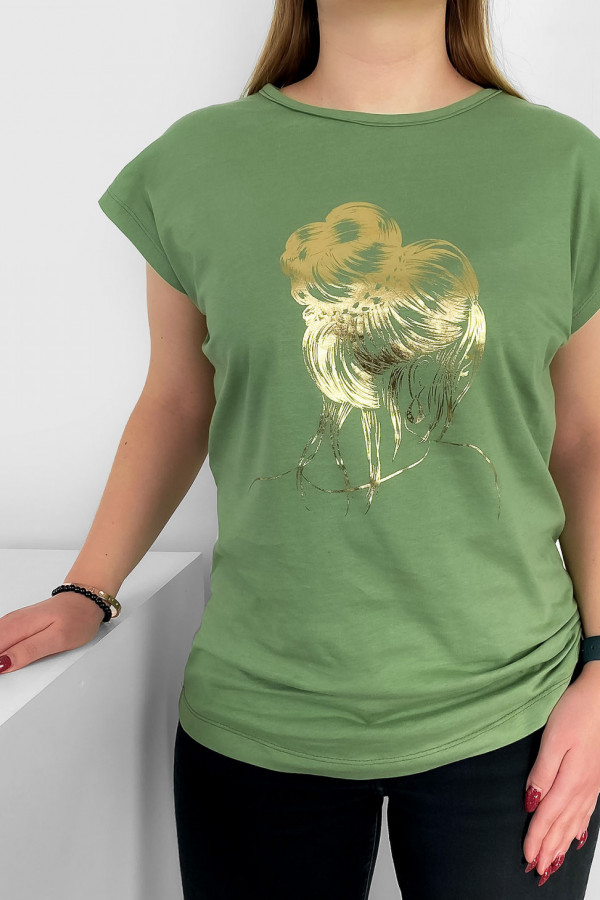 T-shirt damski nietoperz w kolorze pistacjowym złoty print kobieta kok 1