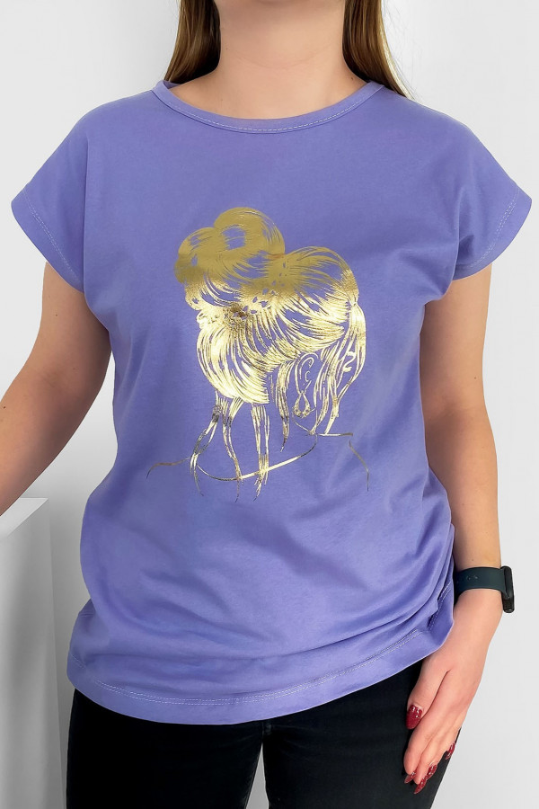 T-shirt damski nietoperz w kolorze lila fiolet złoty print kobieta kok