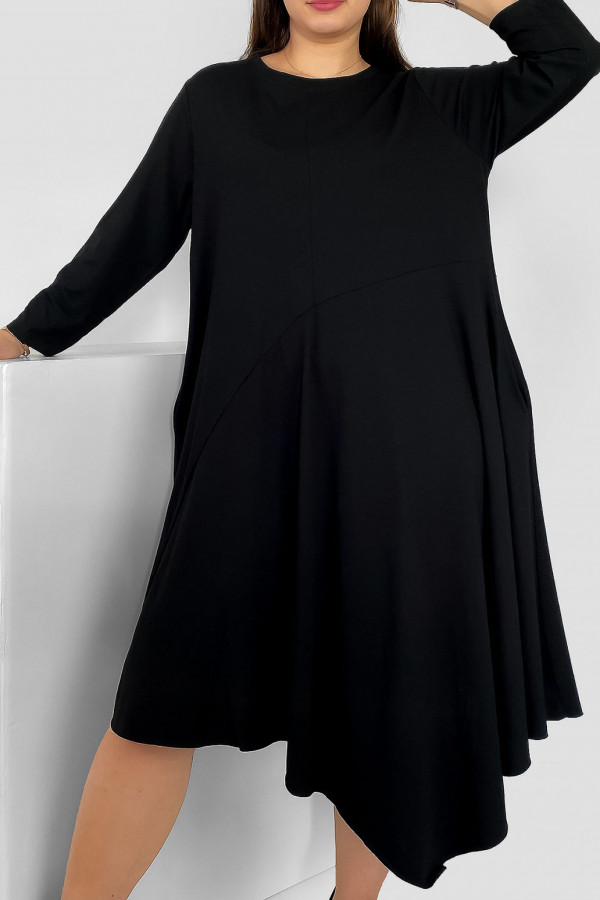 Sukienka plus size w kolorze czarnym z kieszeniami asymetryczny przód długi rękaw Shea 1