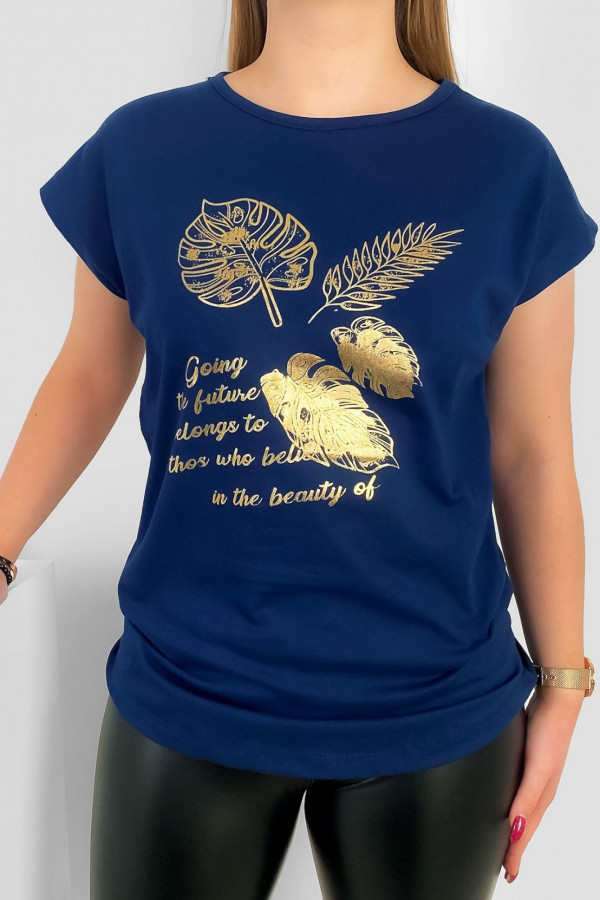 T-shirt damski nietoperz w kolorze granatowym złoty print napisy liście