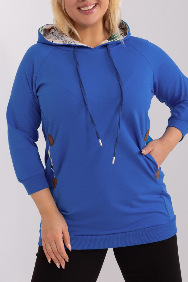 Bluza damska plus size kangurka w kolorze niebieskim z kapturem Laylla