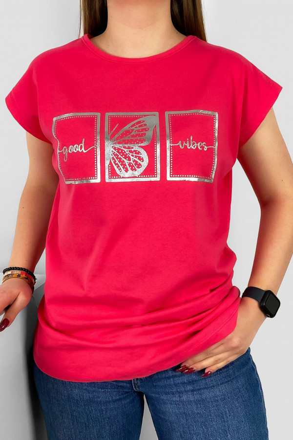 T-shirt damski nietoperz w kolorze różowym srebrny print good vibes motyl