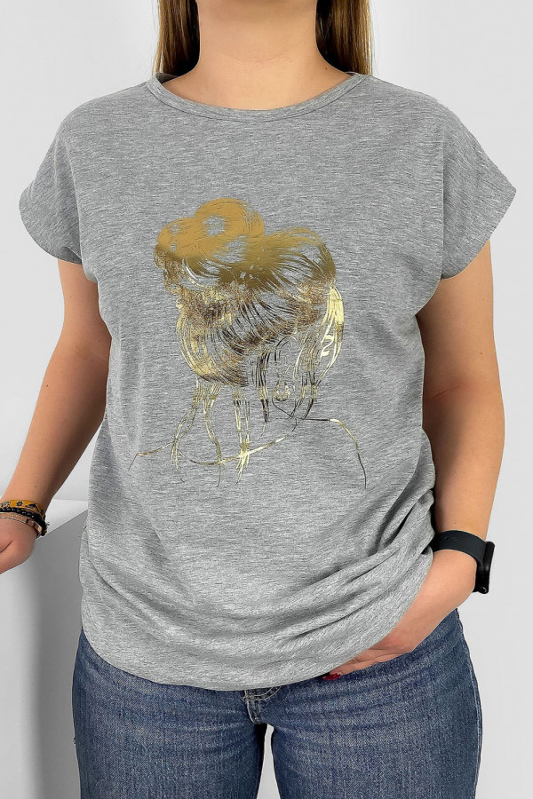 T-shirt damski nietoperz w kolorze szary melanż złoty print kobieta kok
