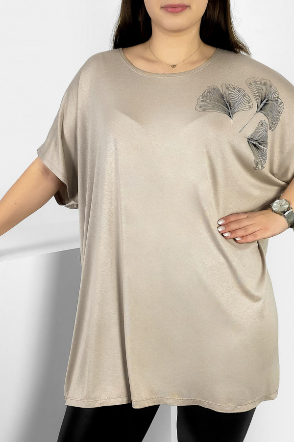 Luźna bluzka plus size z wiskozy w kolorze beżowym liście leeves 1