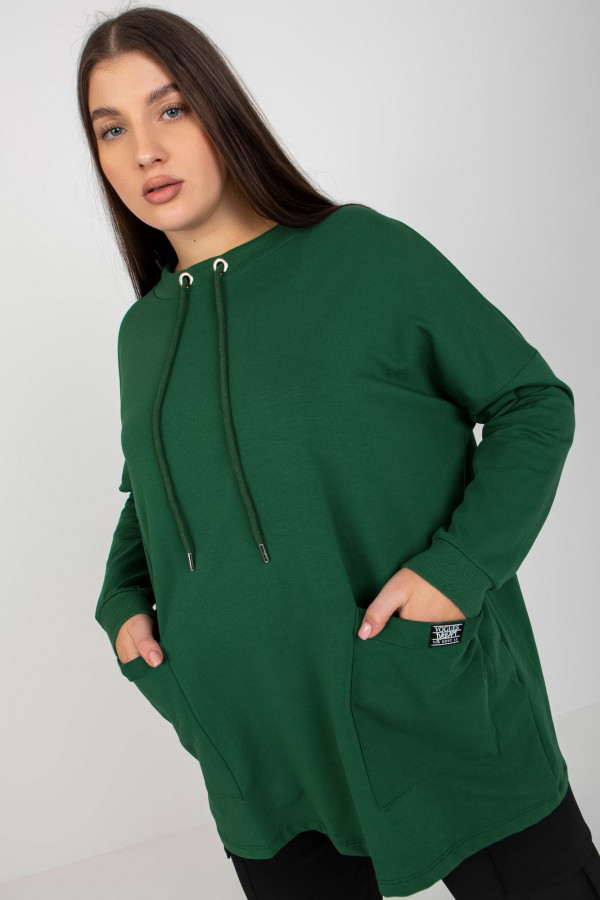 Bluza damska plus size w kolorze butelkowej zieleni naszyte kieszenie Sami 5
