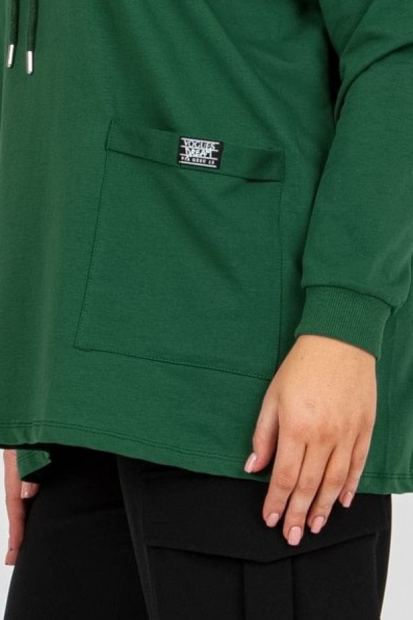 Bluza damska plus size w kolorze butelkowej zieleni naszyte kieszenie Sami 6
