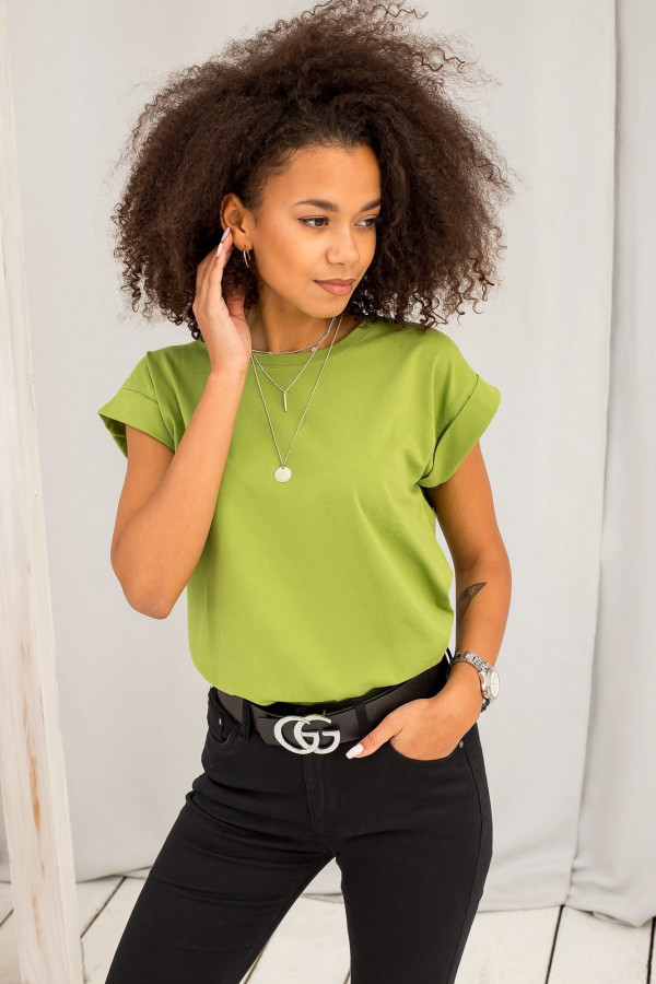 Bluzka damska w kolorze oliwkowym t-shirt basic podwijany rękaw Mila 3
