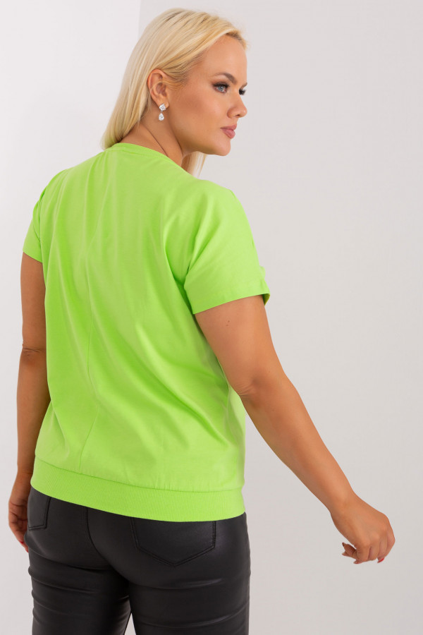 Bluzka damska plus size w kolorze limonkowym duża kieszeń naszywka 3