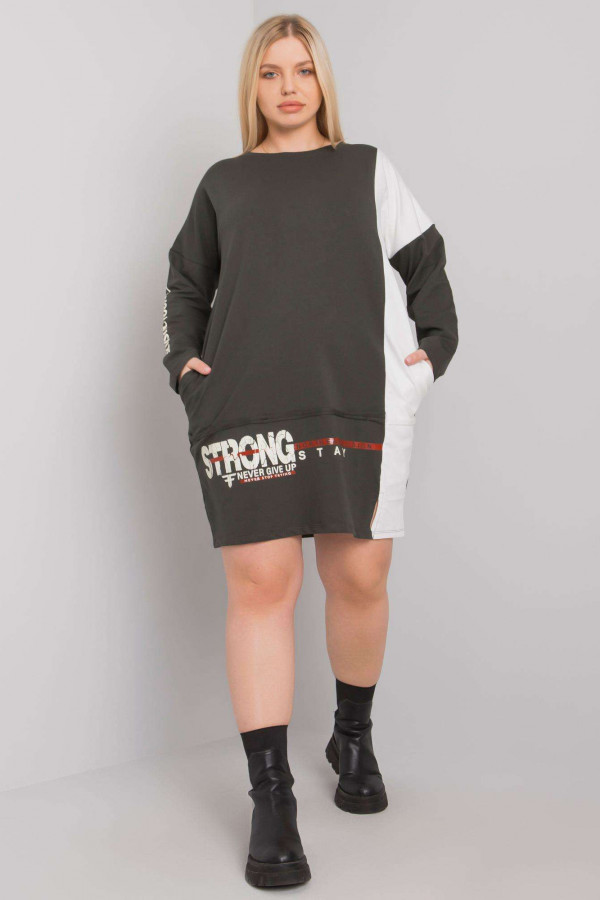 Sukienka dresowa plus size w kolorze khaki z kieszeniami print Rella 4