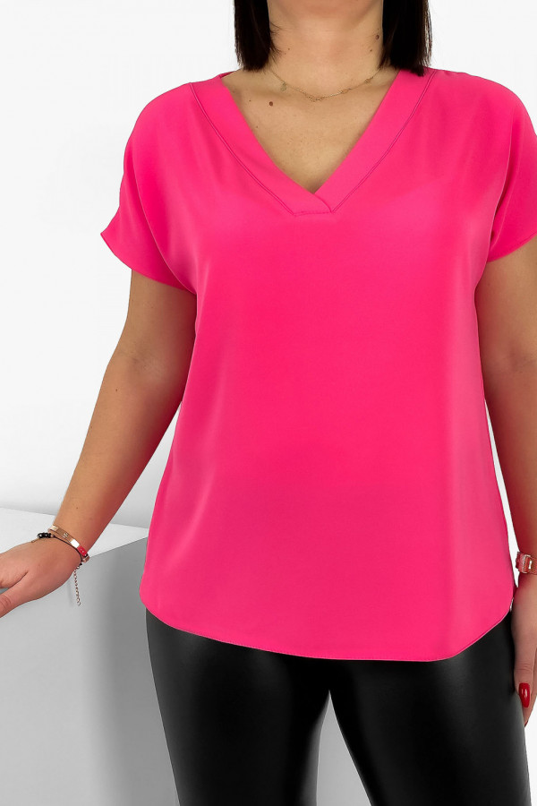 Elegancka bluzka koszulowa plus size w kolorze różowym dekolt zakładka Ezan 1
