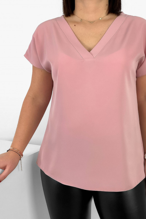 Elegancka bluzka koszulowa plus size w kolorze pudrowym dekolt zakładka Ezan 1