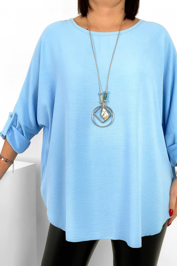 Duża koszula bluzka w kolorze błękitnym oversize podpinany rękaw z naszyjnikiem Anne 1