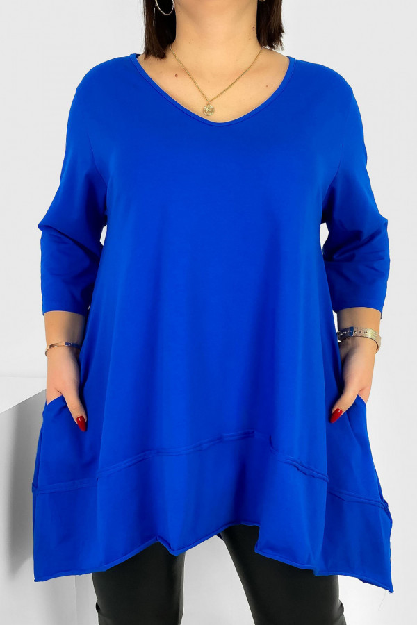 Asymetryczna tunika damska plus size w kolorze kobaltowym z kieszeniami Nela