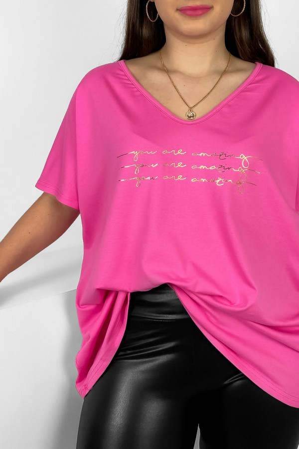 Bluzka damska T-shirt plus size w kolorze różowym złoty nadruk You are amazing 2