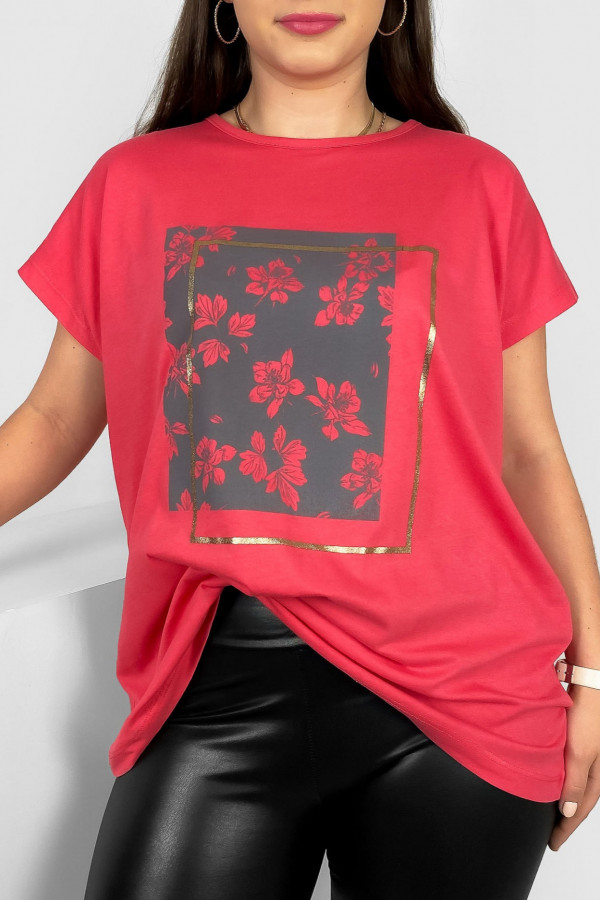 Nietoperz T-shirt damski plus size w kolorze malinowym kwiaty ramka Meggi