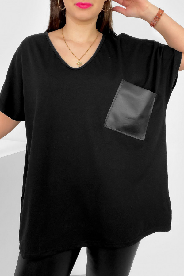 T-shirt damski plus size w kolorze czarnym dekolt w serek V-neck skórzana kieszeń 1