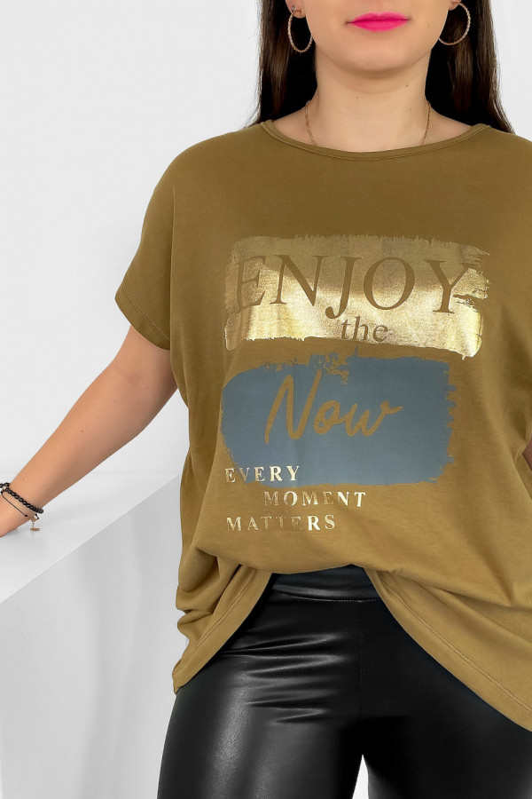 T-shirt damski plus size nietoperz w kolorze orzechowego brązu napisy Enjoy Meggi 1