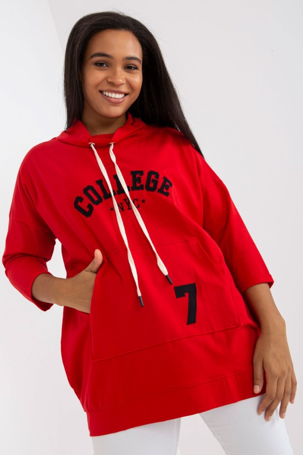 Bluza damska plus size w kolorze czerwonym print napis College 3